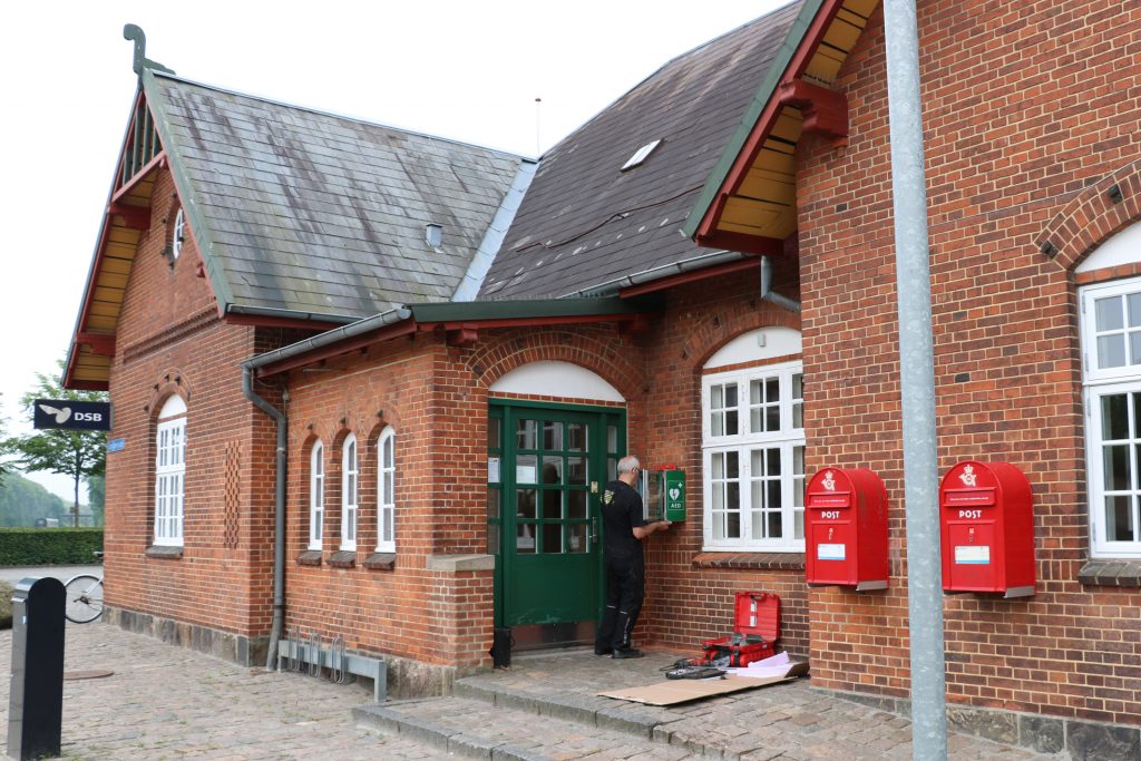 opsætning af hjerstarter på Aulum Station